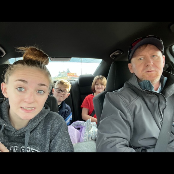 I’m a wife and mom of 3. I love tattoos, roses, and coffee :-) - Picture 3 of 4